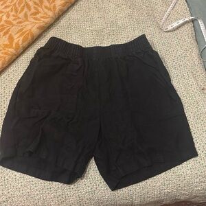 Beaton Linen Black Linen Shorts